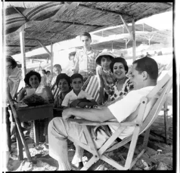Extraite de Family Album, Photo Kegham de Gaza, une archive Inachevabl.jpeg